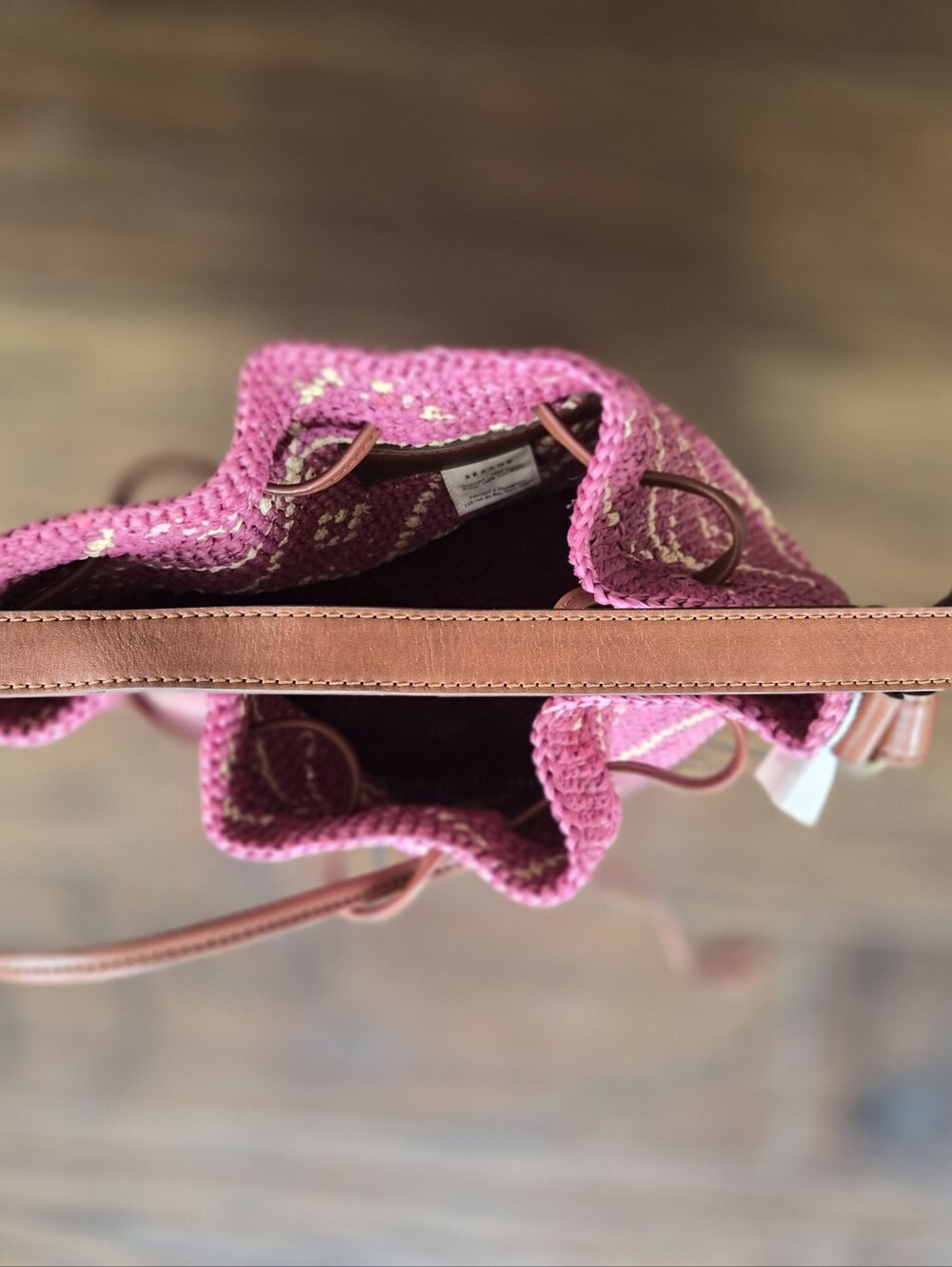 * NWT* [Sezane] Farrow Bucket Bag In Bougainvillia, Raffia - Picture 9 of 16